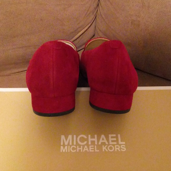 Michael Kors Caroline Loafer - Picture 6 of 11
